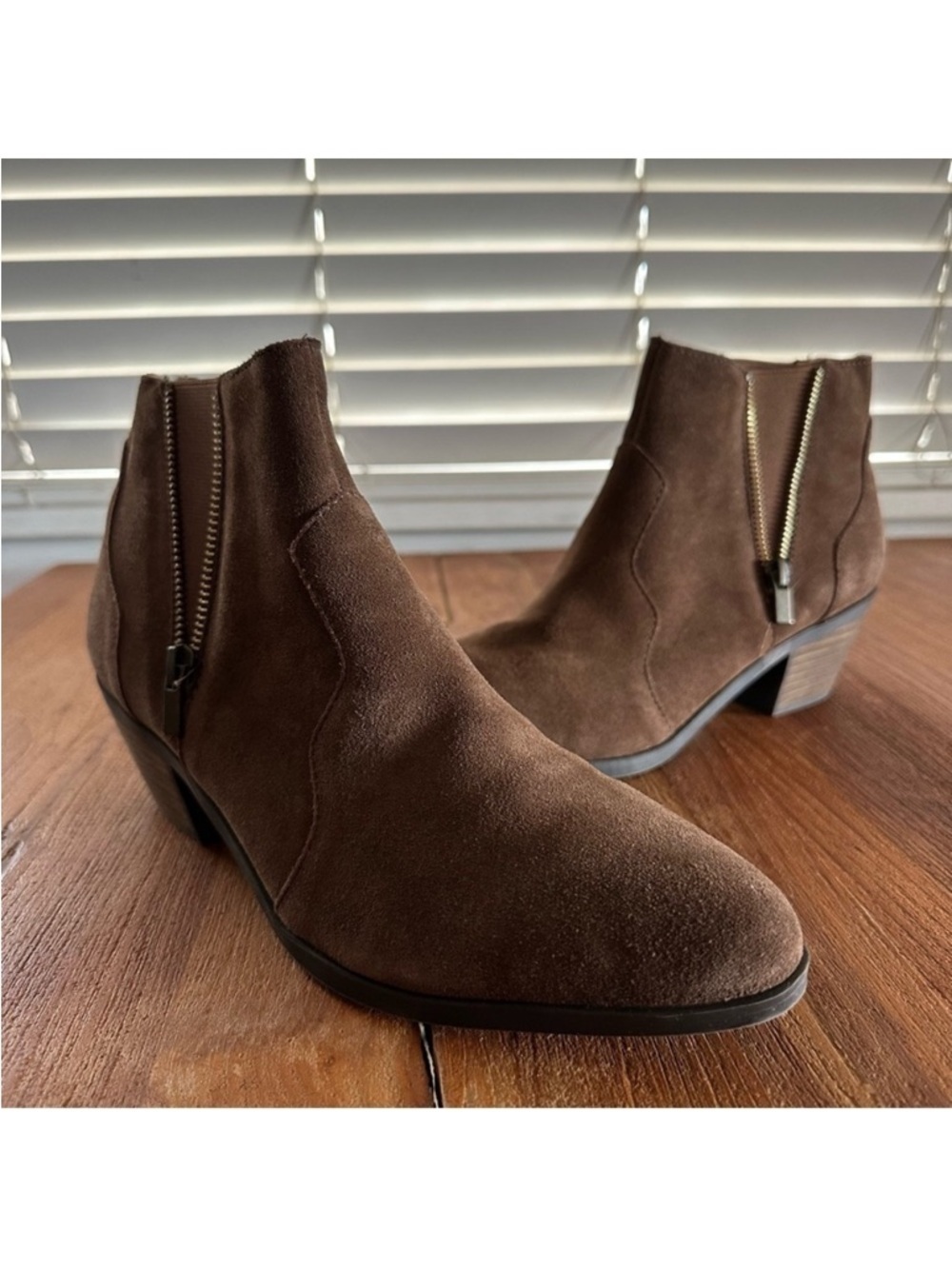 Adam Tucker Trixie Brown Suede Ankle Boots Western Low Heel Comfort Zip 9